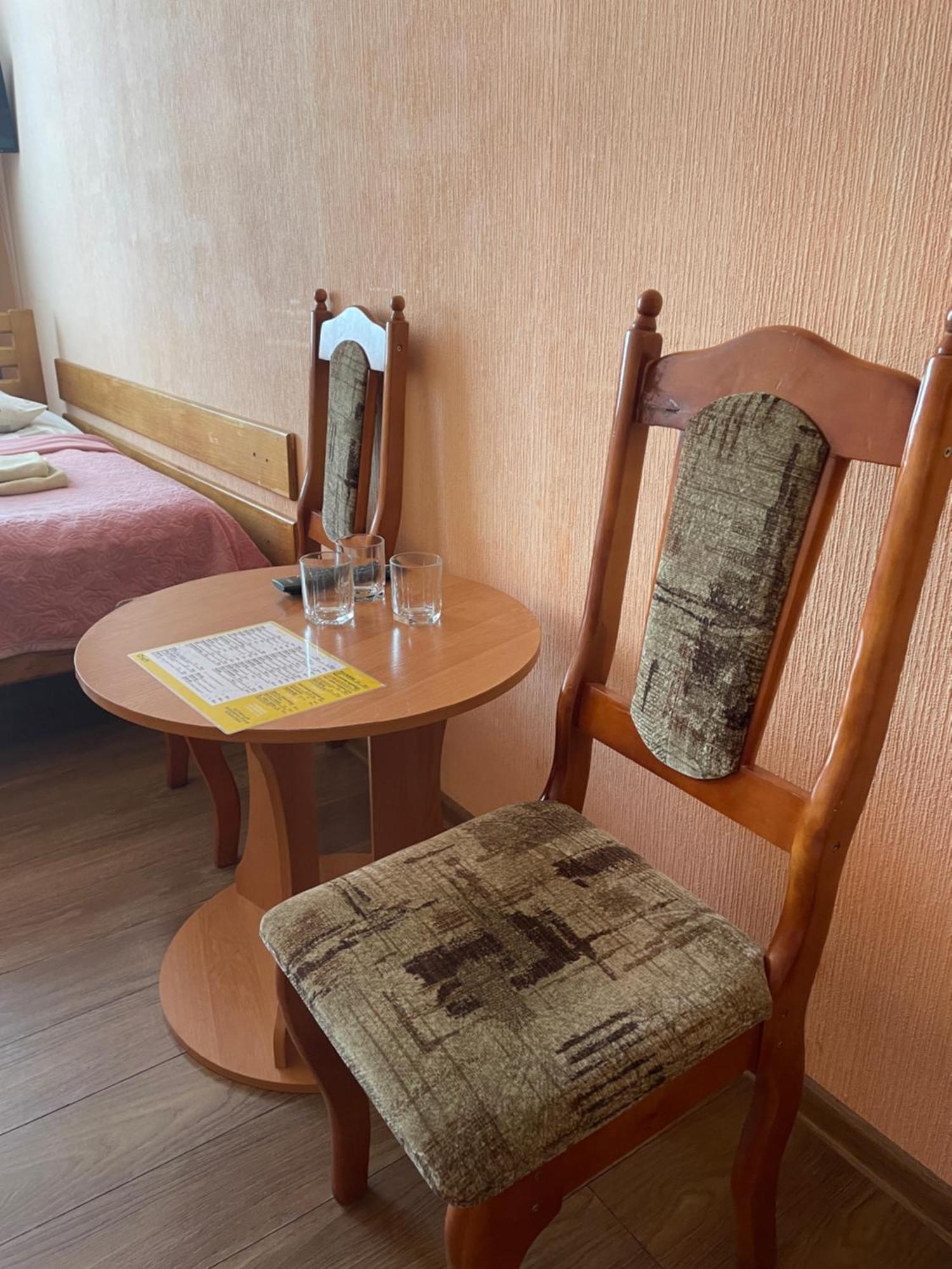 Готель "Дубно" 部屋 写真